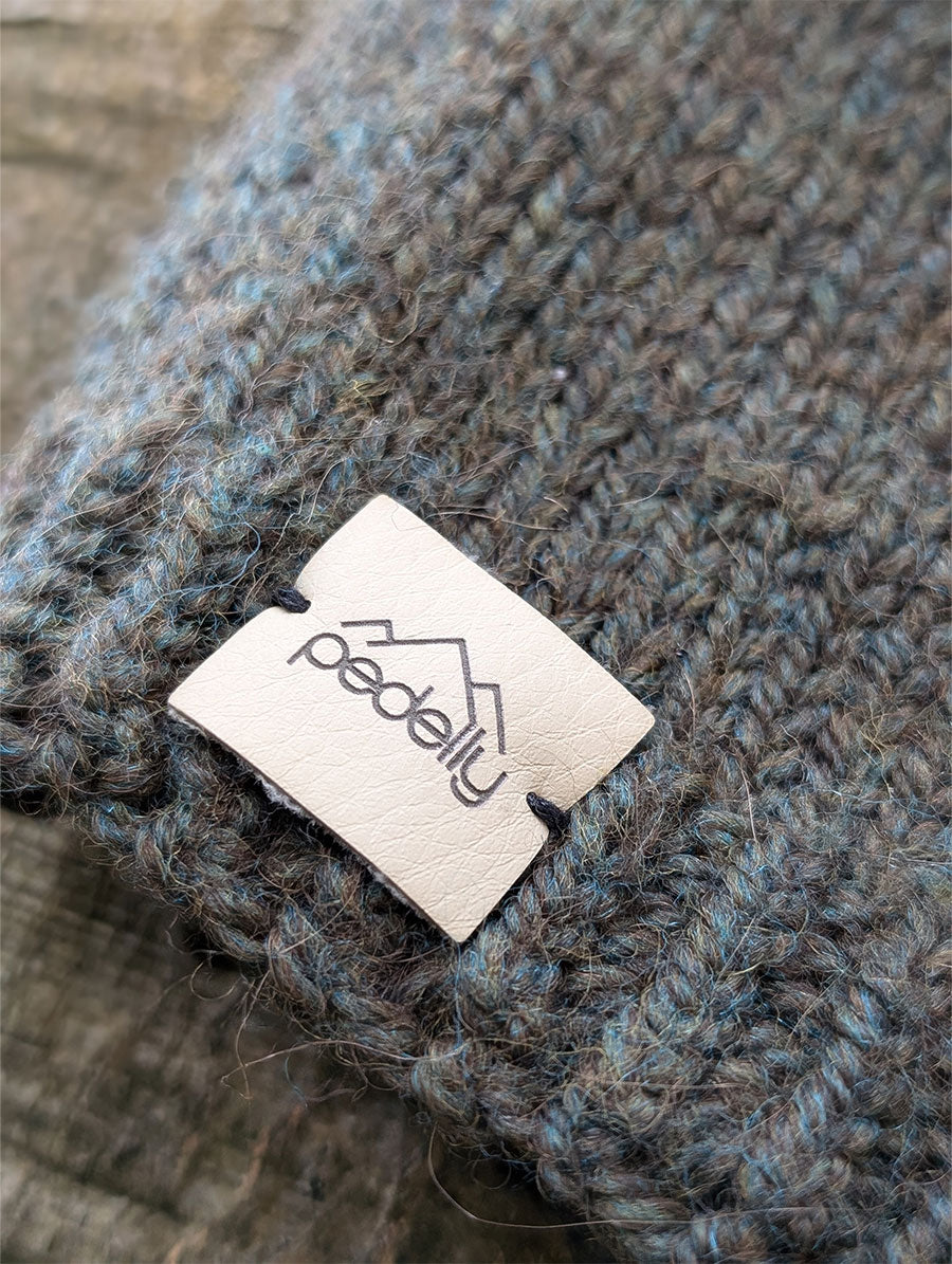 Handgefertigte Armstulpen mit Daumenloch aus 100% Wolle
