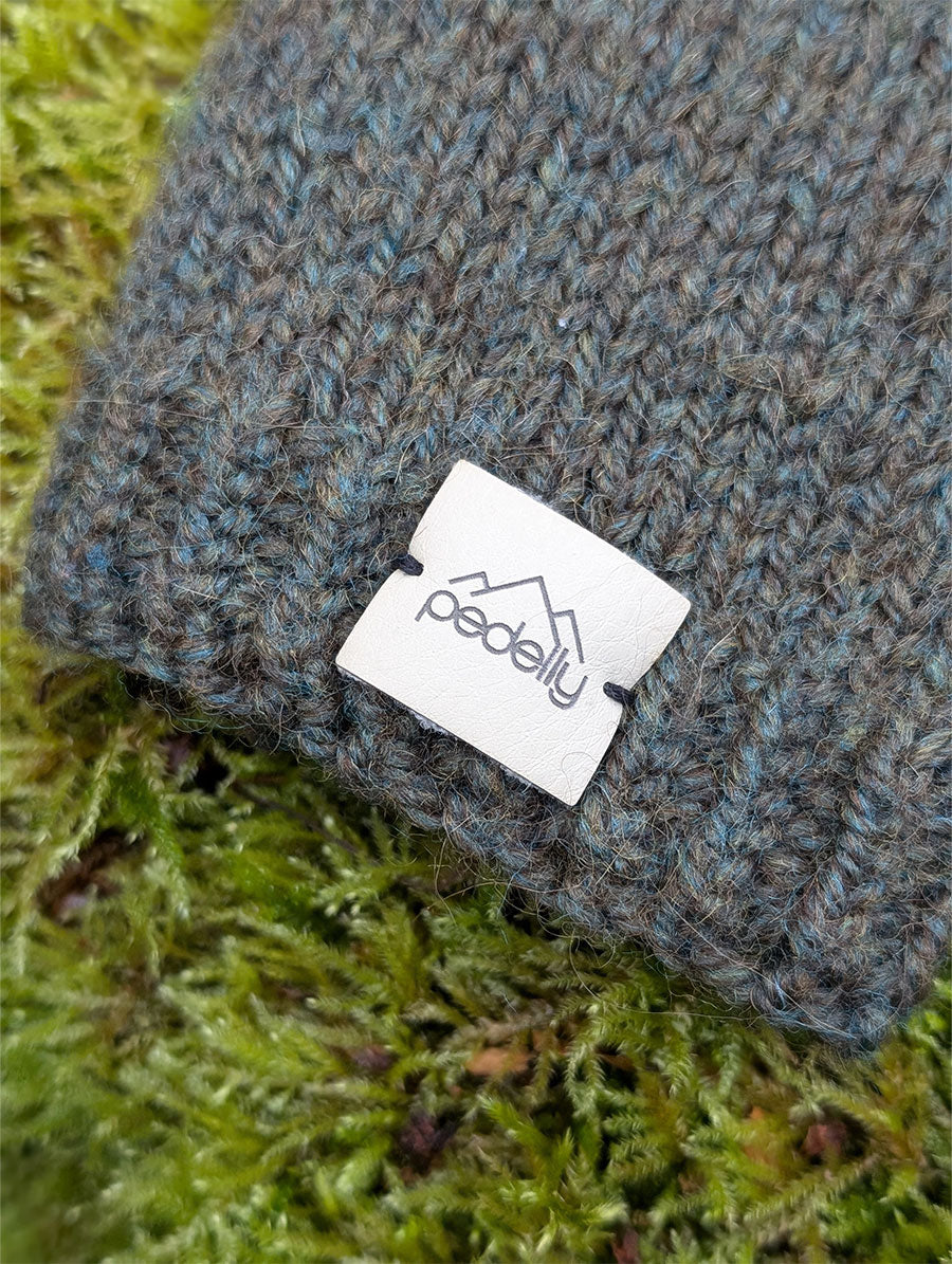 Handgefertigte Armstulpen ohne Daumenloch aus 100% Wolle