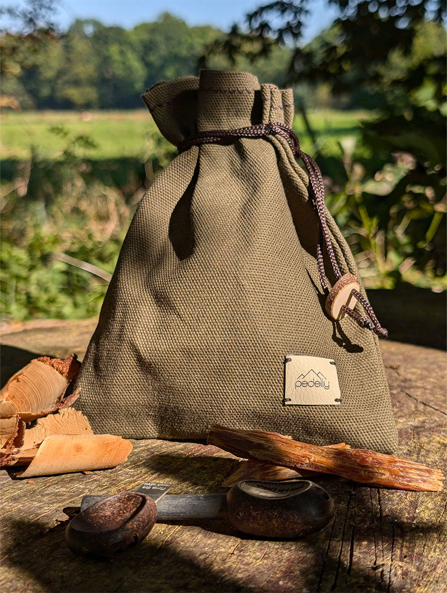 Hangefertigte Zunderbeutel aus Oilskin-Canvas (Limited Edition)